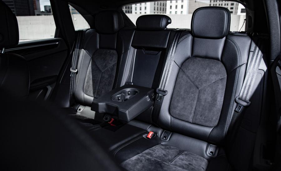 Интерьер Porsche Macan S (95B) 2019 года  (NA) (фото 10 из 25)